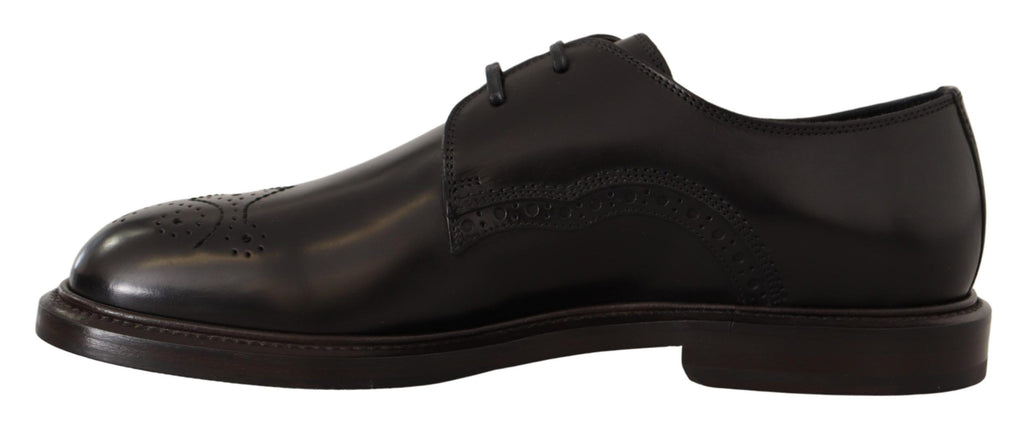 Derby-Schuhe aus schwarzem Leder