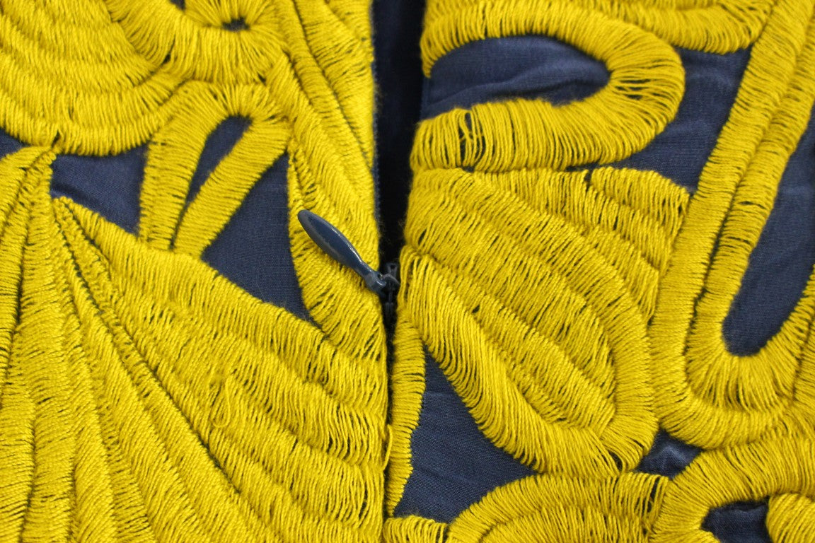 Blau-gelbes trägerloses Mini-Shiftkleid mit Bubblesaum
