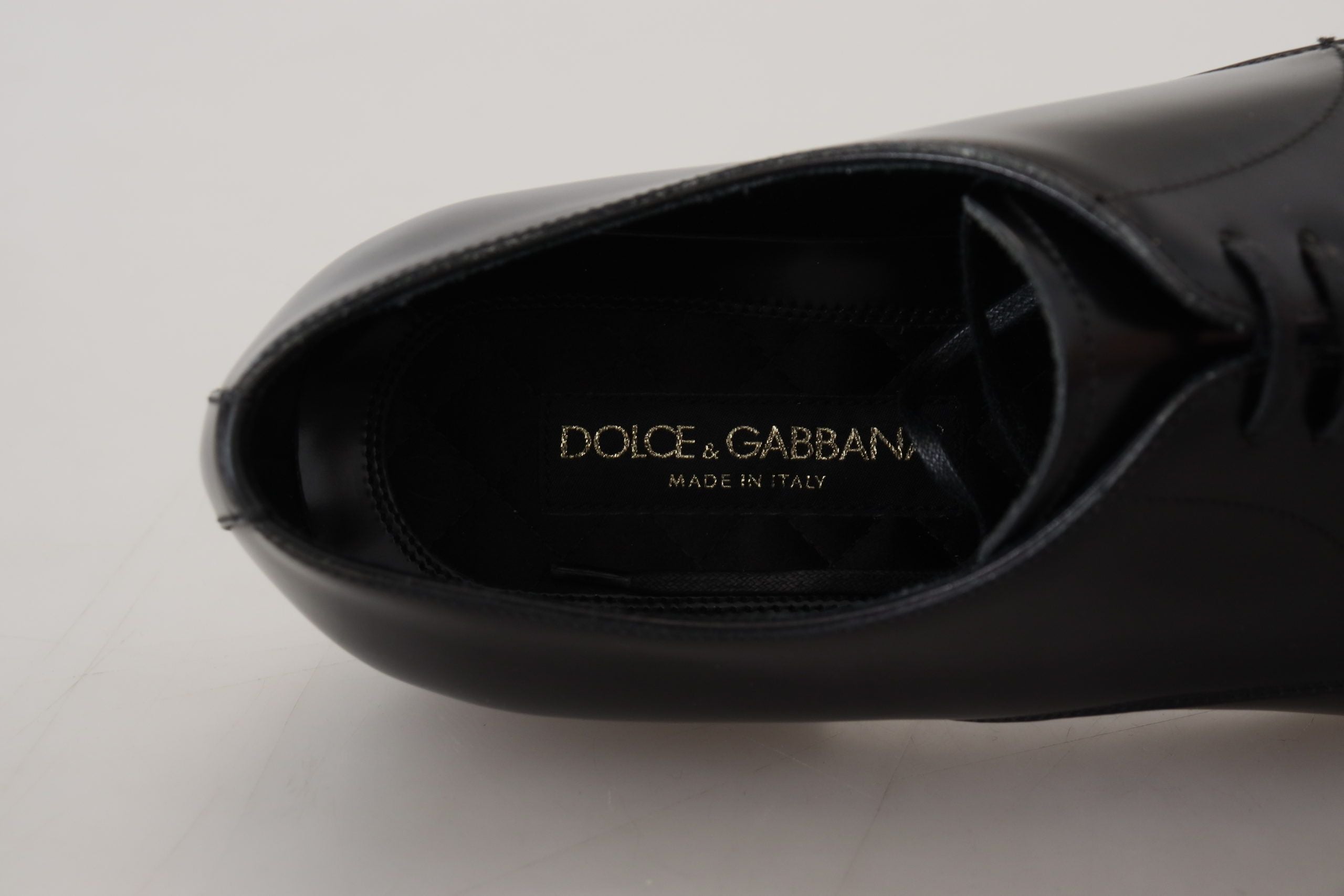 Formelle Herrenschuhe aus schwarzem Leder