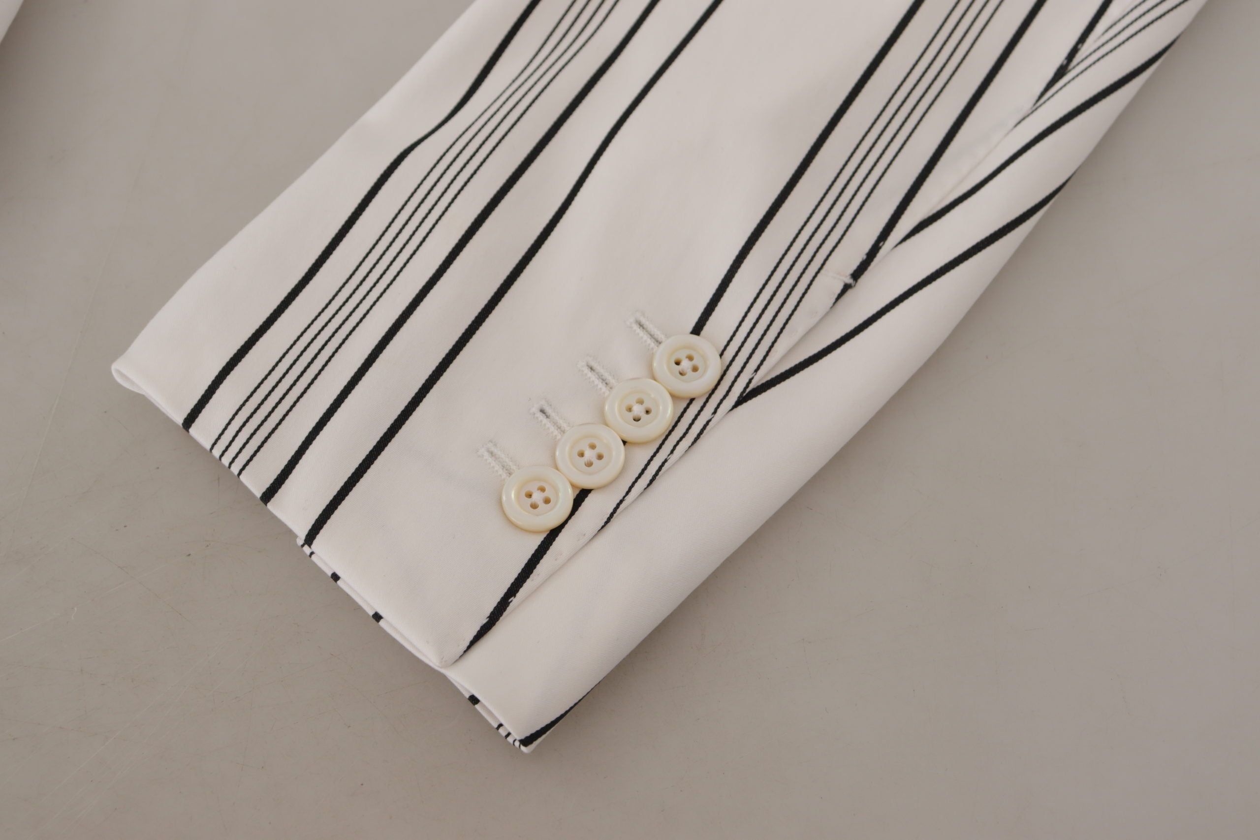 White Stripes Baumwoll-Blazer mit einer Knopfleiste