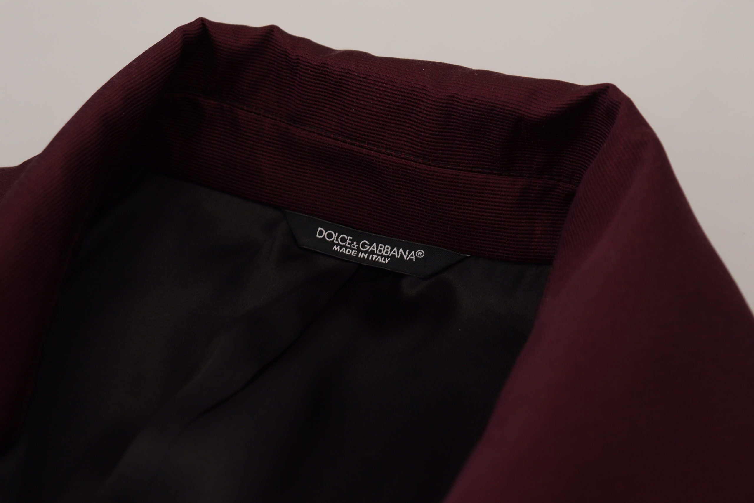 Bordeauxrote doppelreihige Jacke aus Polyester