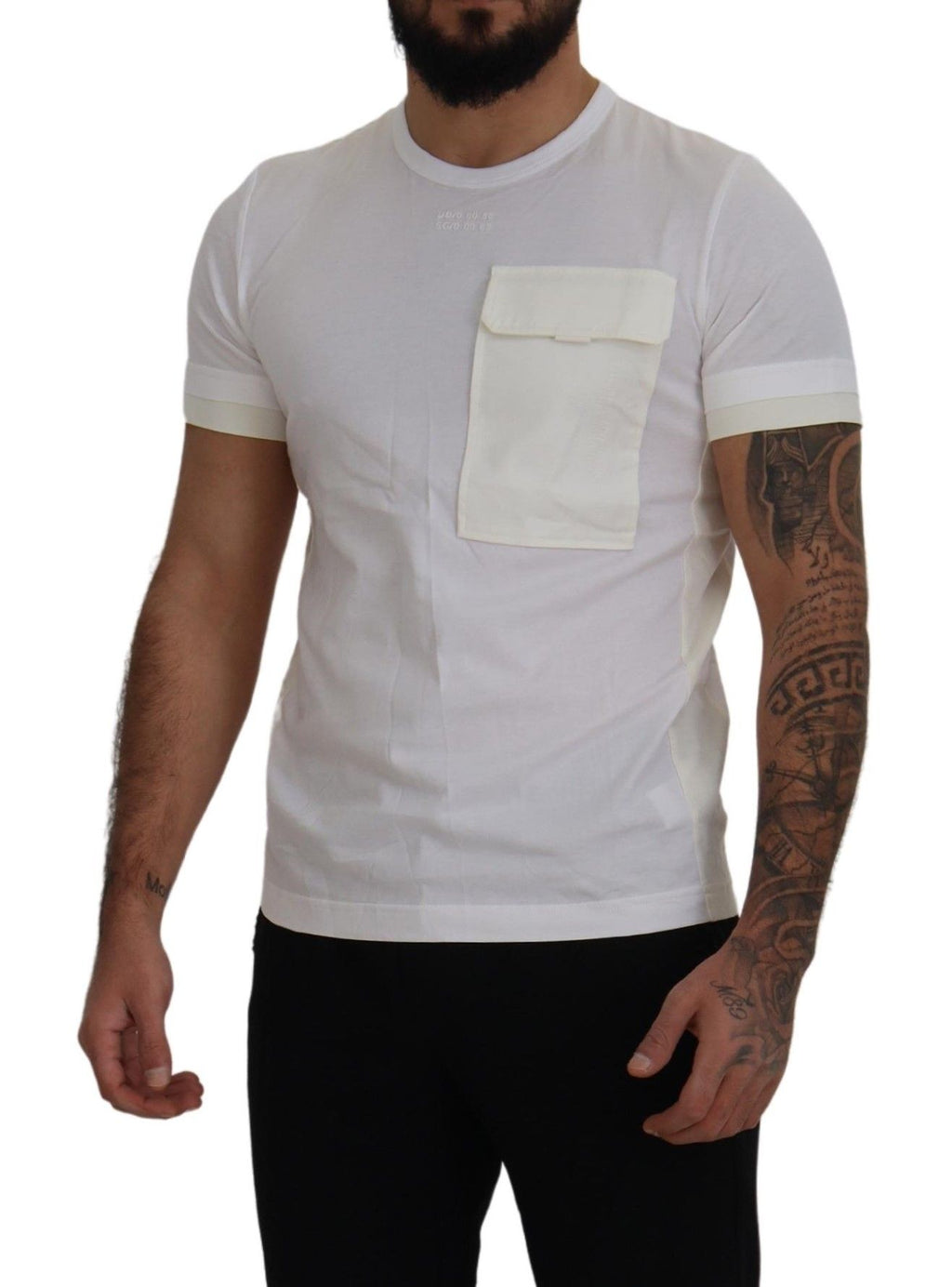 Weißes Kurzarm-T-Shirt mit Pattentasche