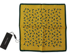 Gelb bedrucktes DG Logo Quadrat Herren Taschentuch Schal