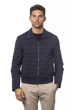 Hellblaue Wolljacke