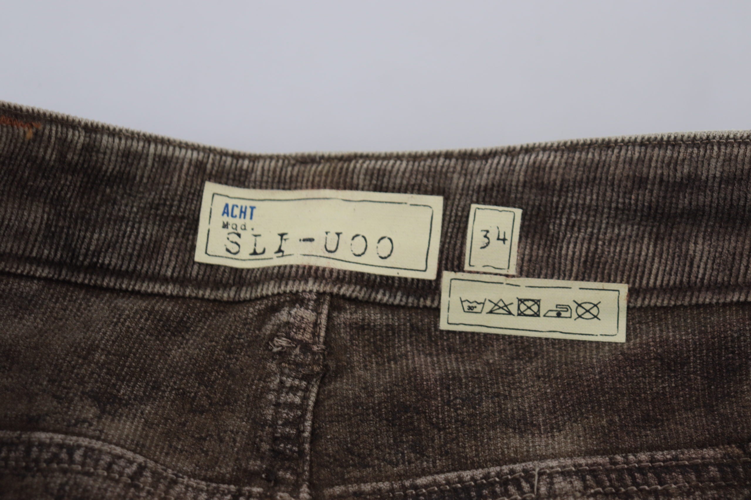 Graue Washed-Cotton-Cord Slim Fit Herrenjeans