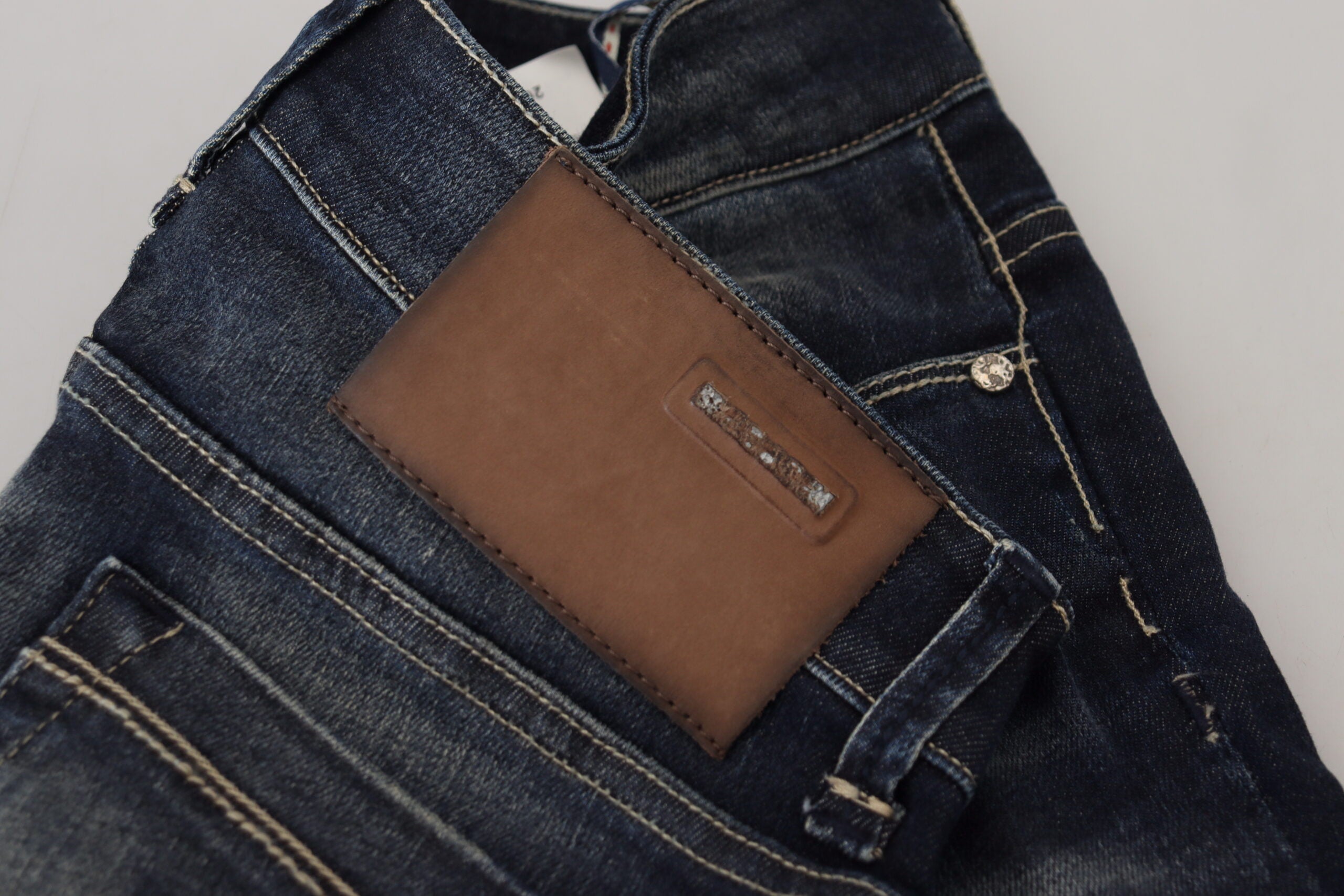 Damen-Denim-Jeans, schmal geschnitten, aus ausgewaschener Baumwolle in Blau