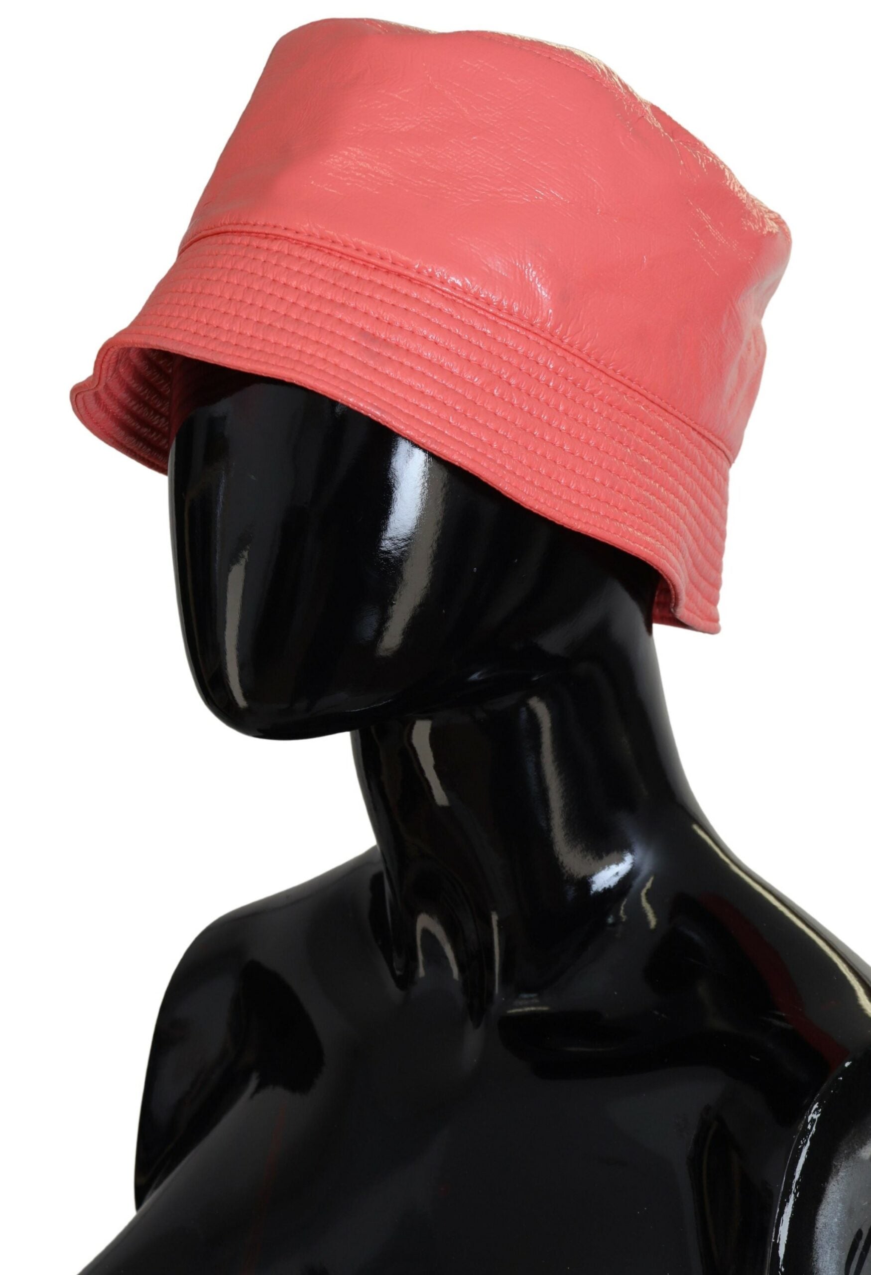 Cappello da donna con secchiello in finta pelle trapuntata color pesca