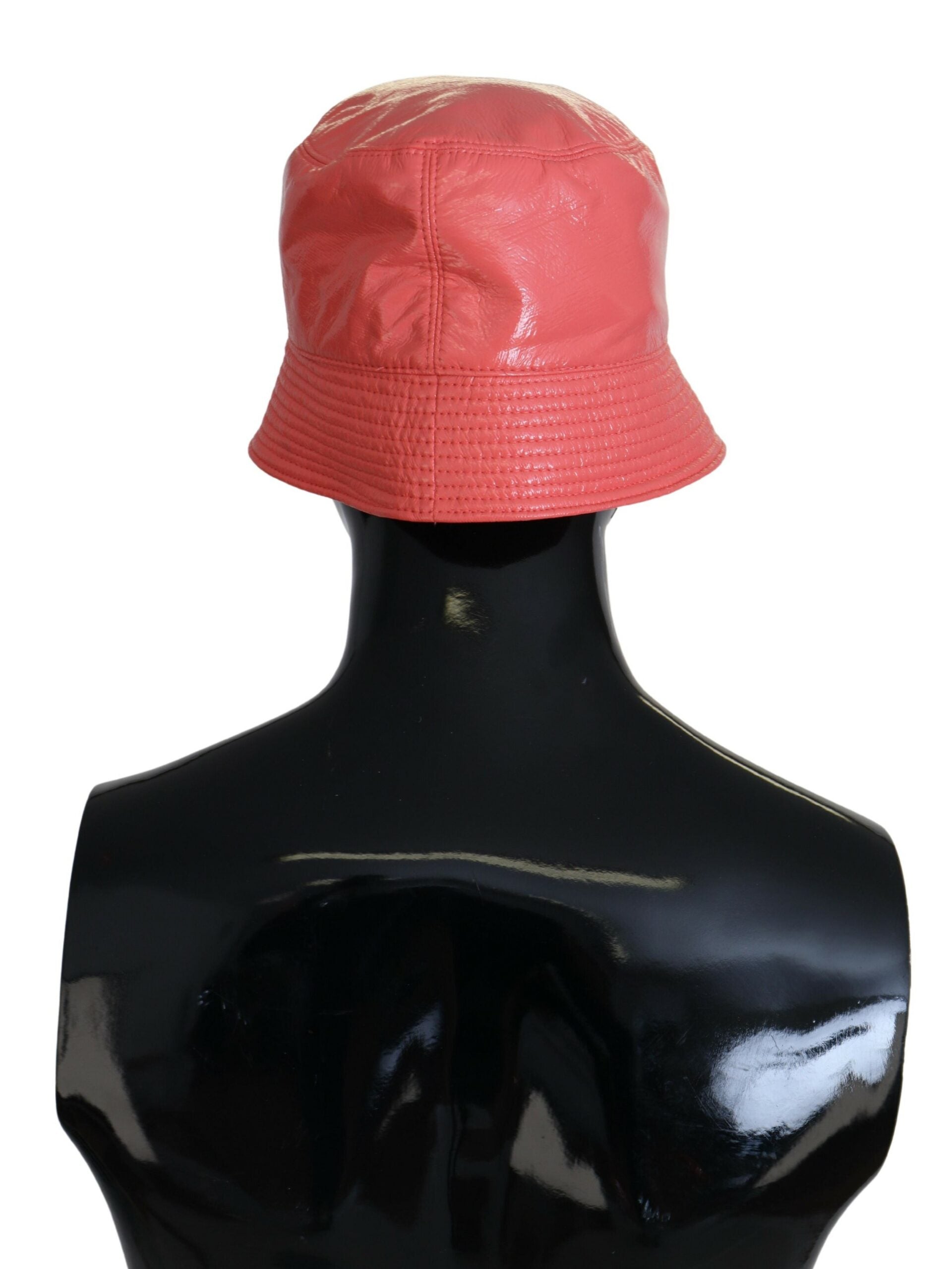 Cappello da donna con secchiello in finta pelle trapuntata color pesca