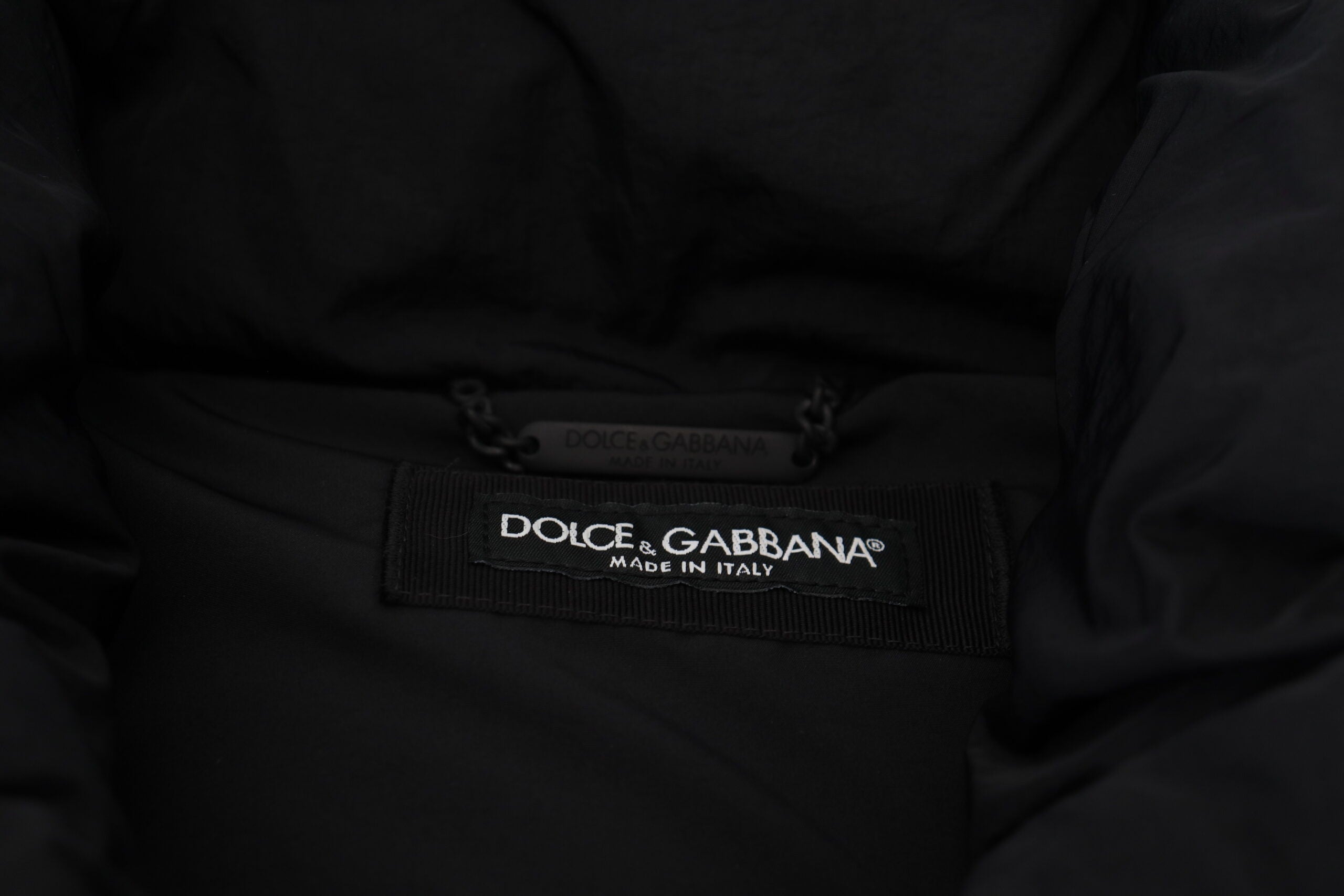 Schwarze ärmellose DG Metallverzierung Jacke
