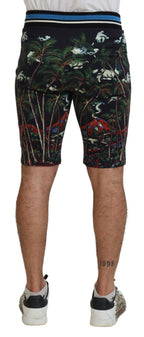 Schwarze Casual-Shorts mit Vulkandruck aus Baumwolle
