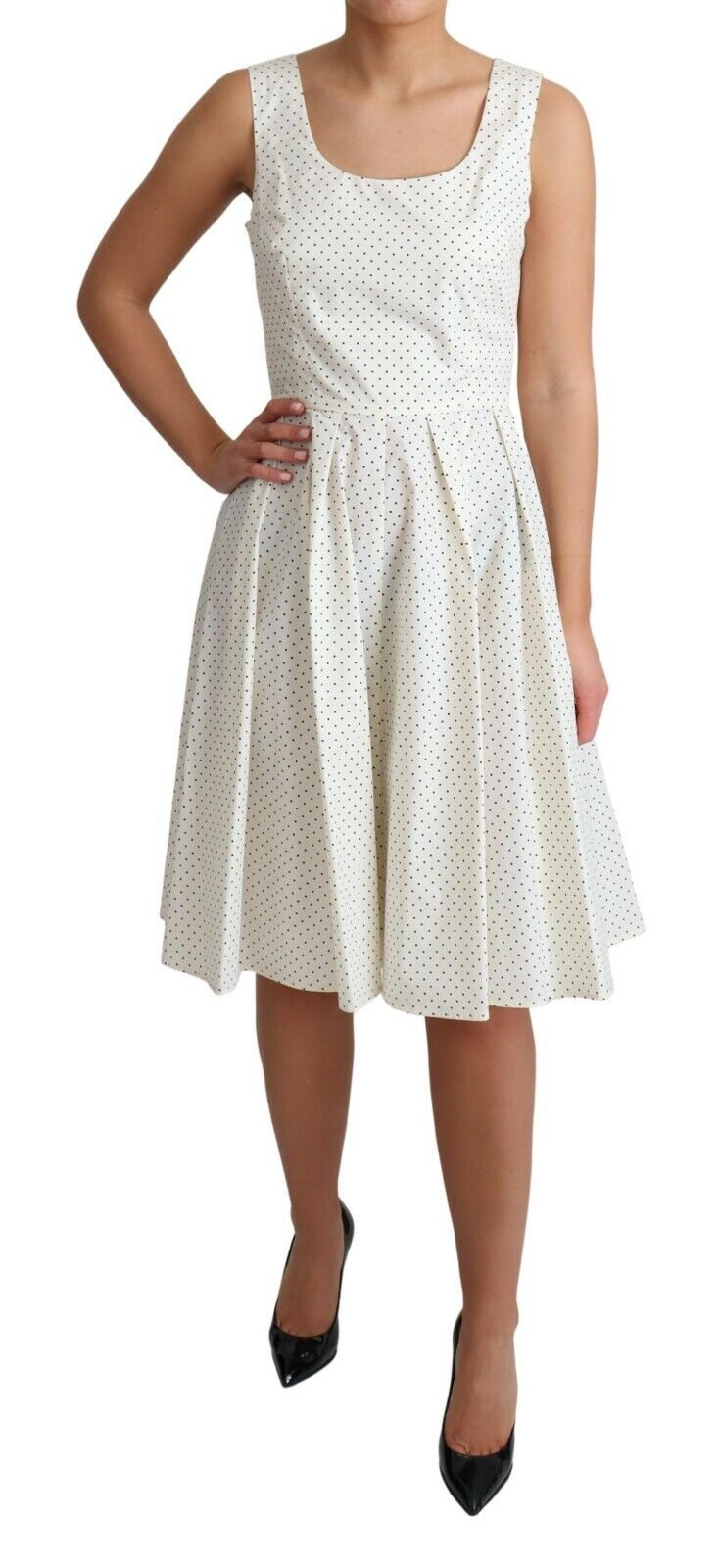 Weißes Baumwoll-A-Linien-Kleid mit Tupfen