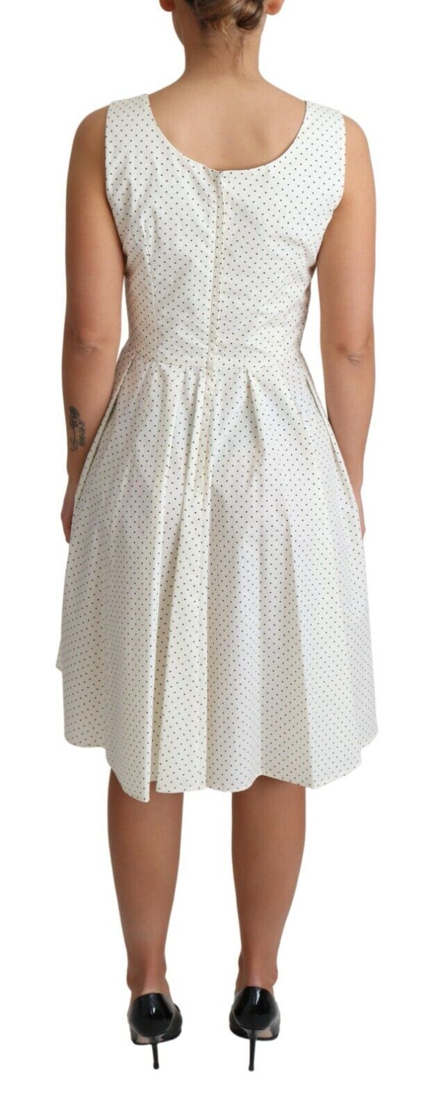 Weißes Baumwoll-A-Linien-Kleid mit Tupfen