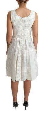 Weißes Baumwoll-A-Linien-Kleid mit Tupfen