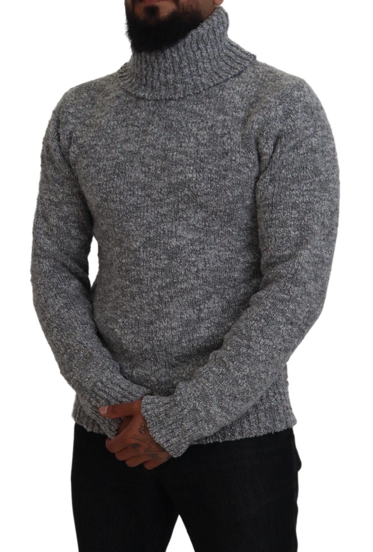 Grauer Rollkragenpullover aus Wolle