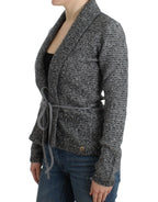 Graue Strickjacke aus Wolle