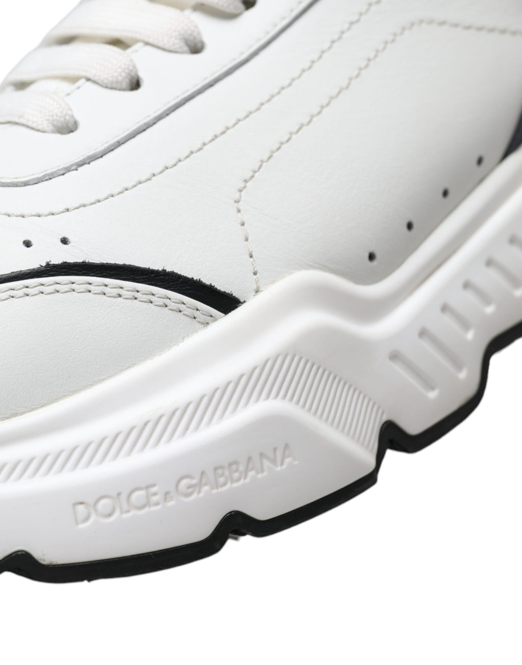 White Black Low Top Daymaster Sneakers Schuhe