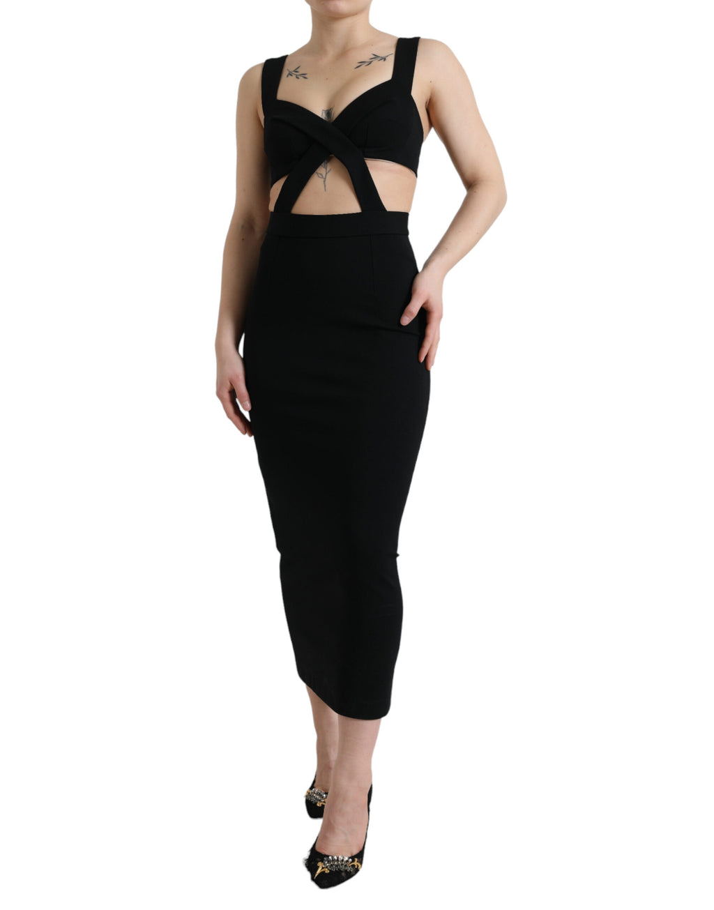 Schwarzes, ärmelloses, ausgeschnittenes Bodycon-Midikleid