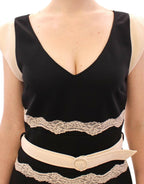 Enges Spitzenkleid in Schwarz