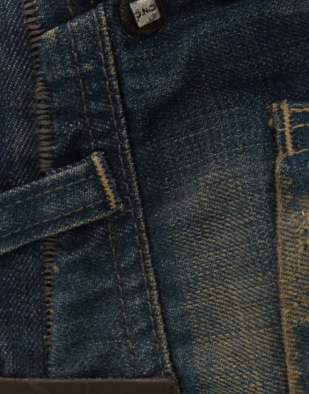 Blaue Jeans mit geradem Bein