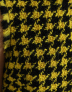 Gelbes ärmelloses A-Linien-Minikleid mit Hahnentrittmuster