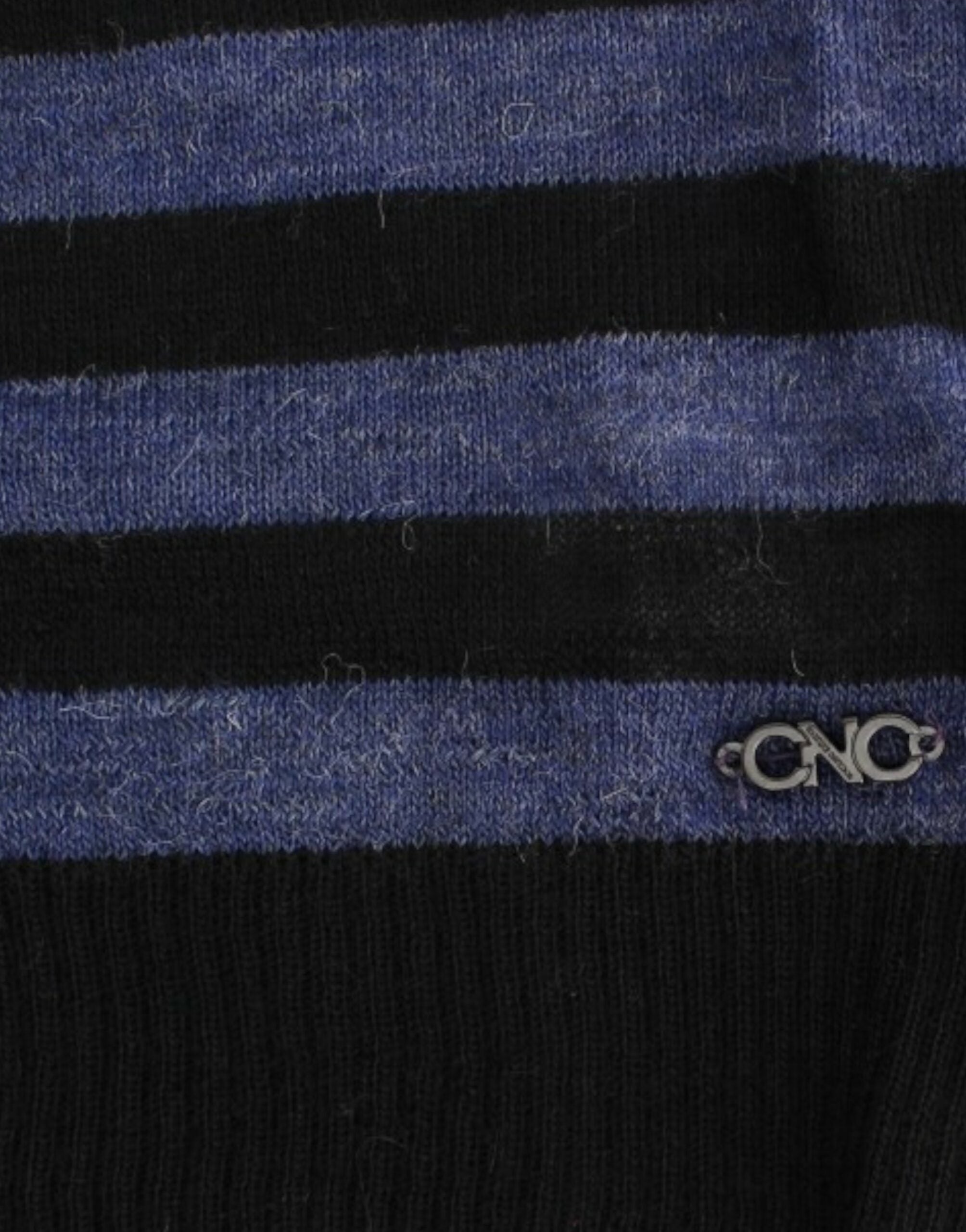 Schwarzer V-Ausschnitt-Pullover mit Streifen