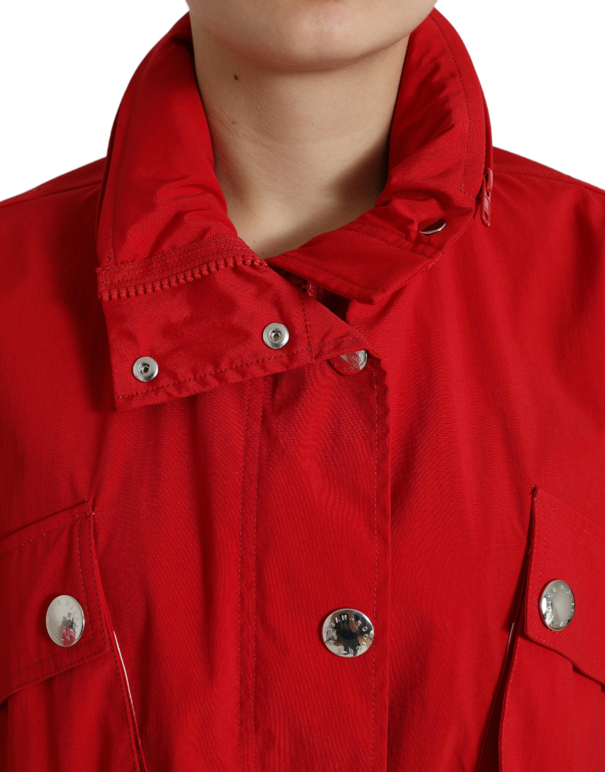 Rote Polyester Regenjacke mit Kapuze und Knopfverschluss