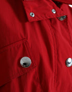 Rote Polyester Regenjacke mit Kapuze und Knopfverschluss
