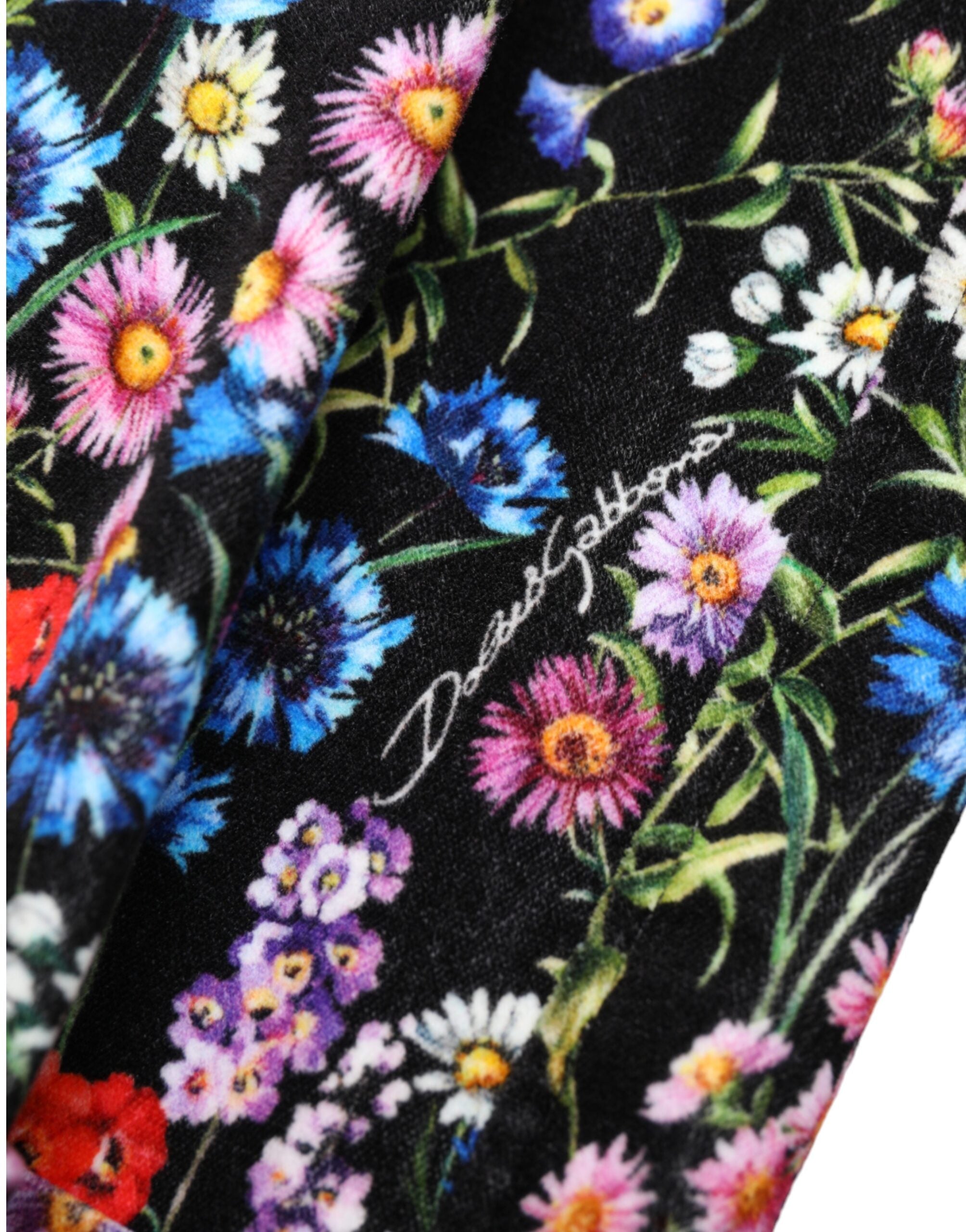 Schwarze High-Waist-Hotpants mit Blumenmuster