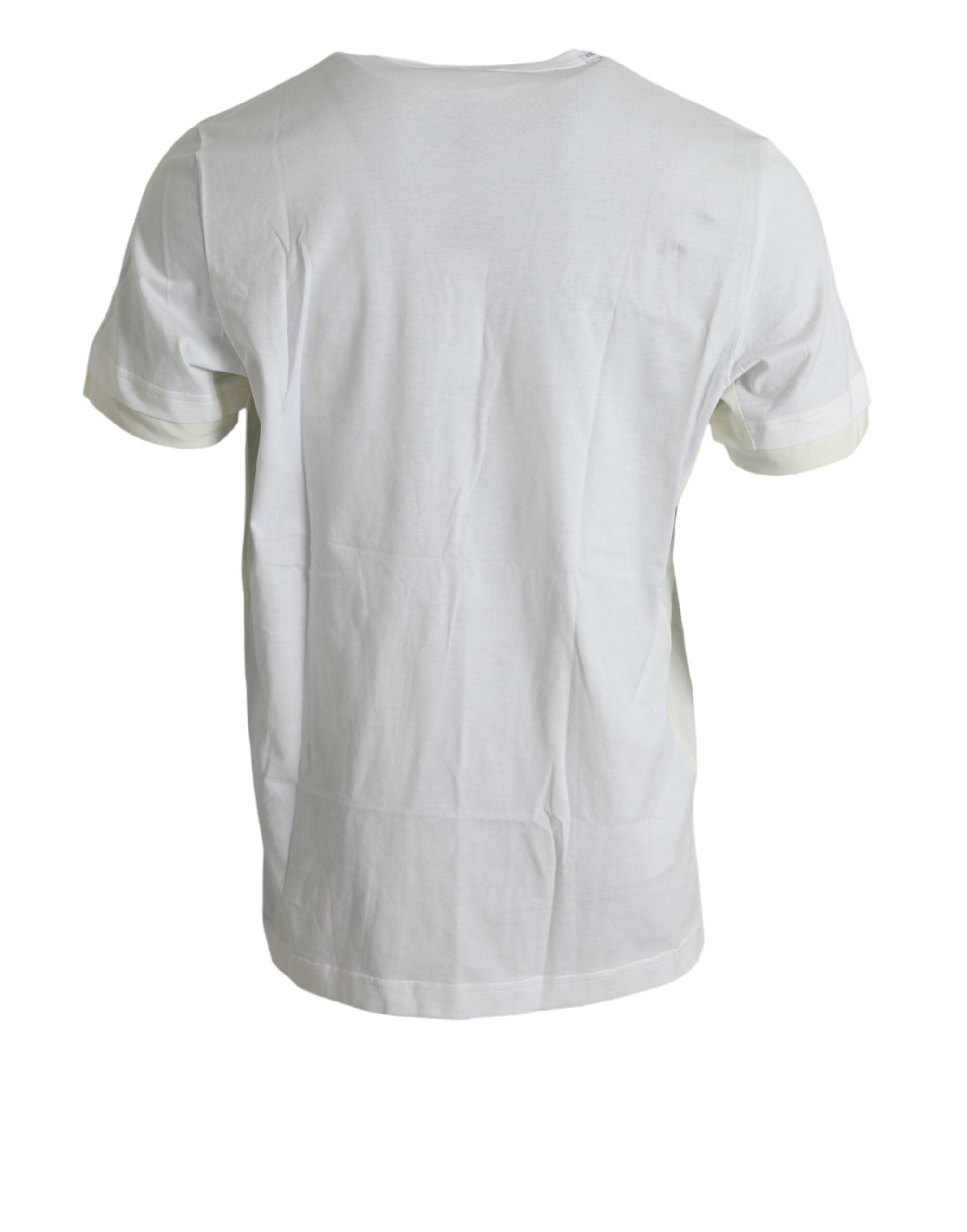 Weißes Baumwoll-T-Shirt mit kurzen Ärmeln und Brusttasche