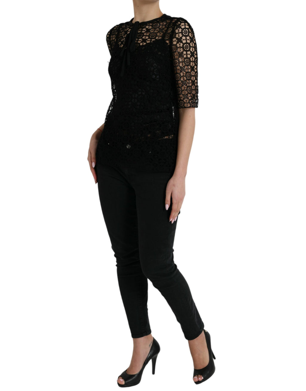 Schwarze Spitzenbluse mit kurzen Ärmeln und Blumenmuster