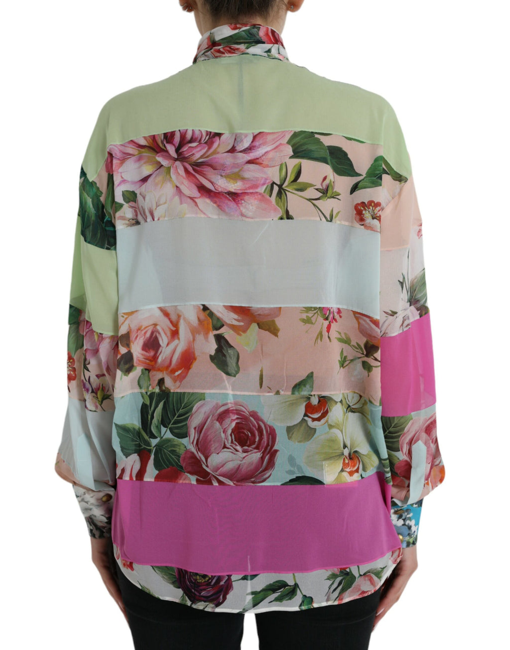 Mehrfarbiges Oberteil mit Blüten-Patchwork und Ascot-Kragen