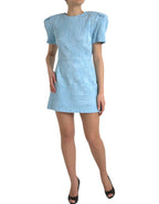 Hellblaues Mini-Kleid aus floralem Jacquard mit Puffärmeln