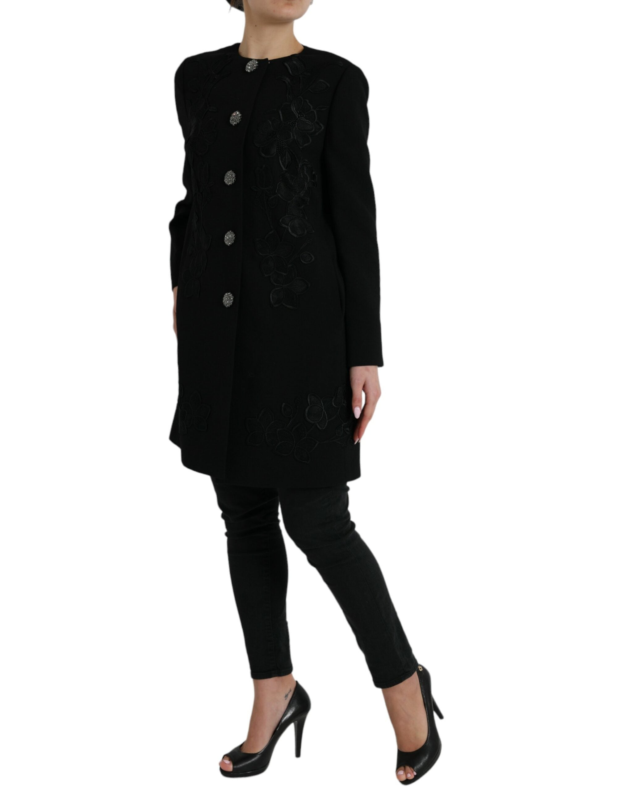 Schwarz blumengemusterte Wolljacke mit Knopfverzierungen