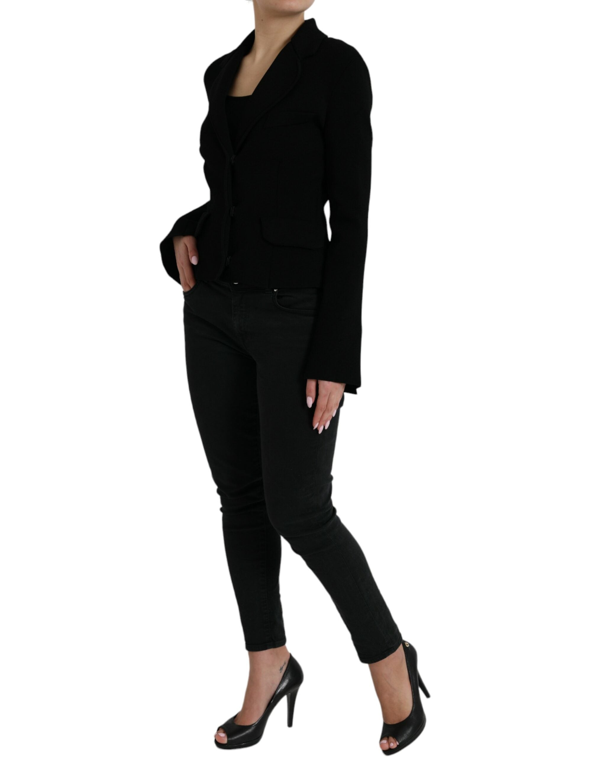 Schwarzer Viskose-Blazer mit Knopfleiste