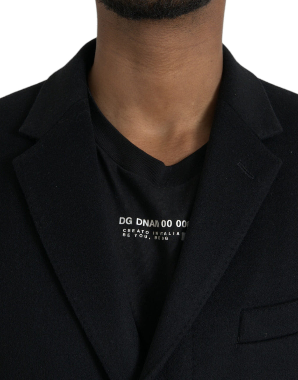 Schwarzer einreihiger Trenchcoat