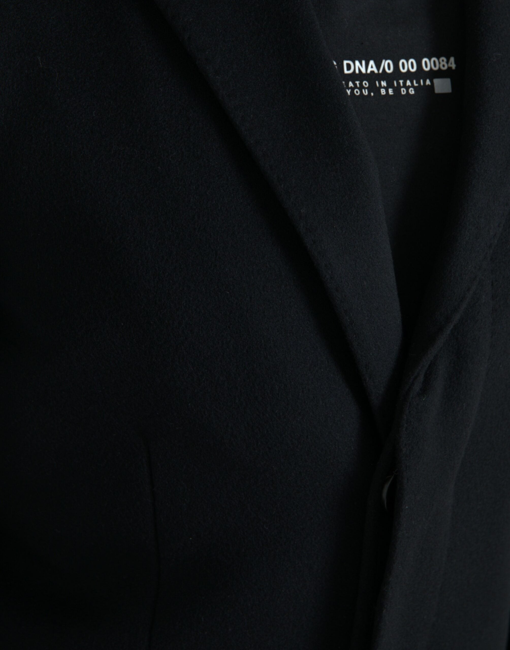 Schwarzer einreihiger Trenchcoat