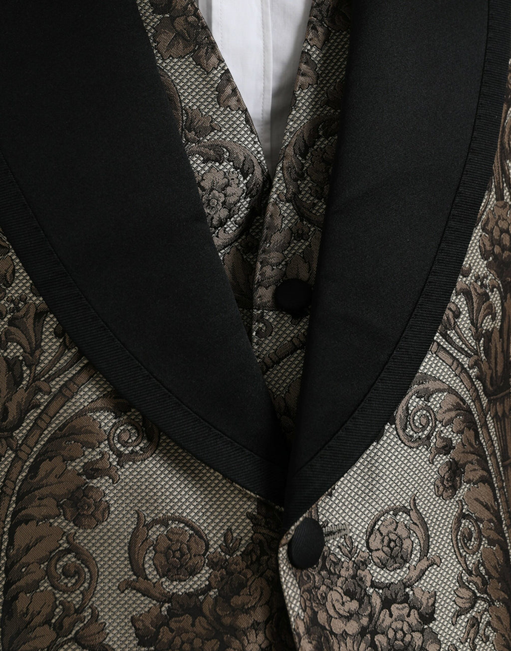 Brauner, geblümter Jacquard-Anzug, dreiteilig, festlich