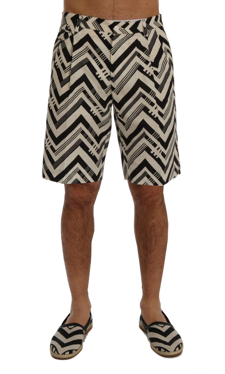 Weiß-Schwarz gestreifte Shorts aus Baumwollleinen
