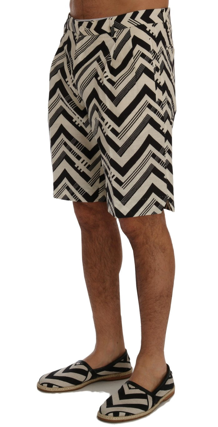 Weiß-Schwarz gestreifte Shorts aus Baumwollleinen