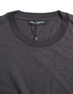 Graues Baumwoll-T-Shirt mit Rundhalsausschnitt und kurzen Ärmeln