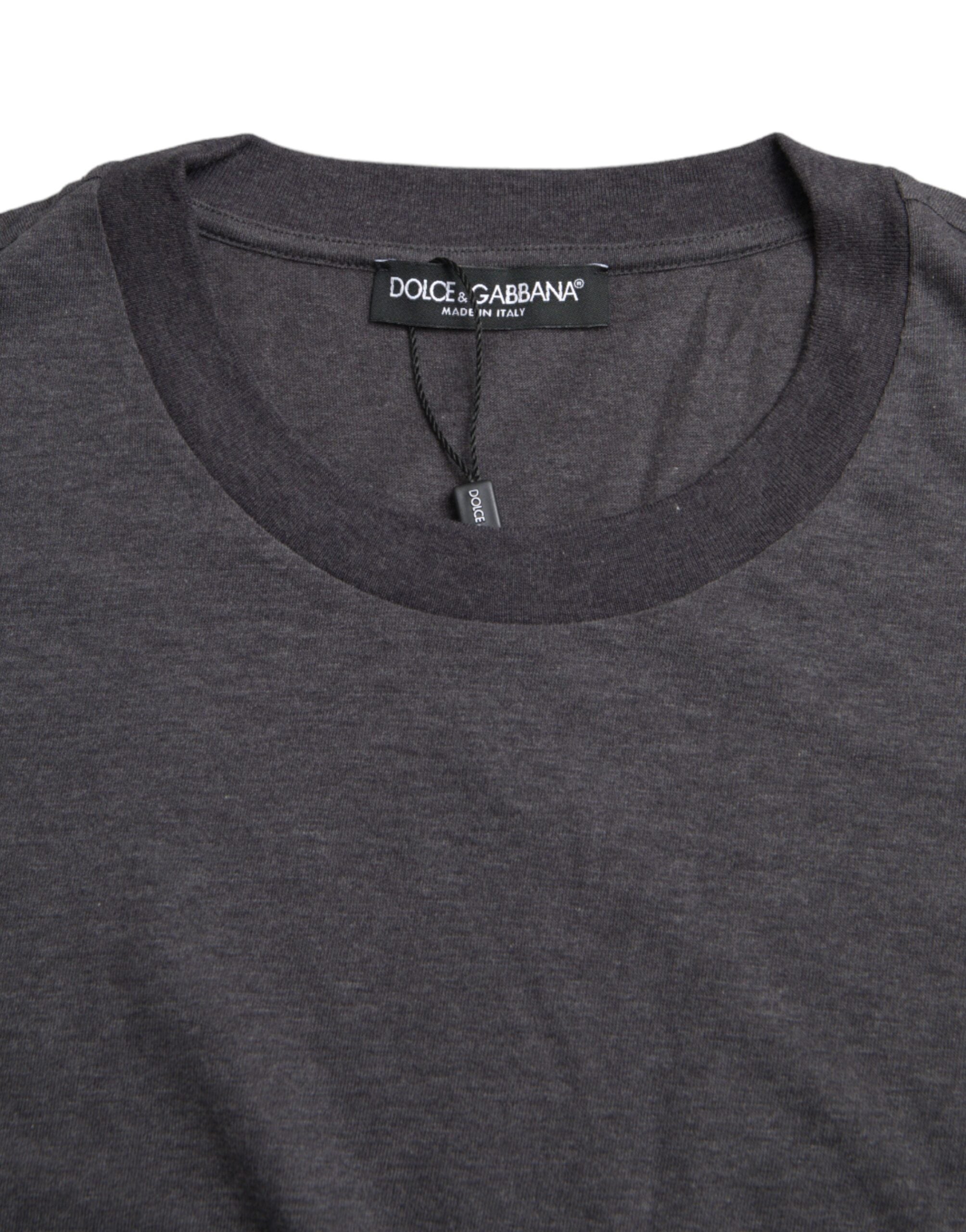 Graues Baumwoll-T-Shirt mit Rundhalsausschnitt und kurzen Ärmeln