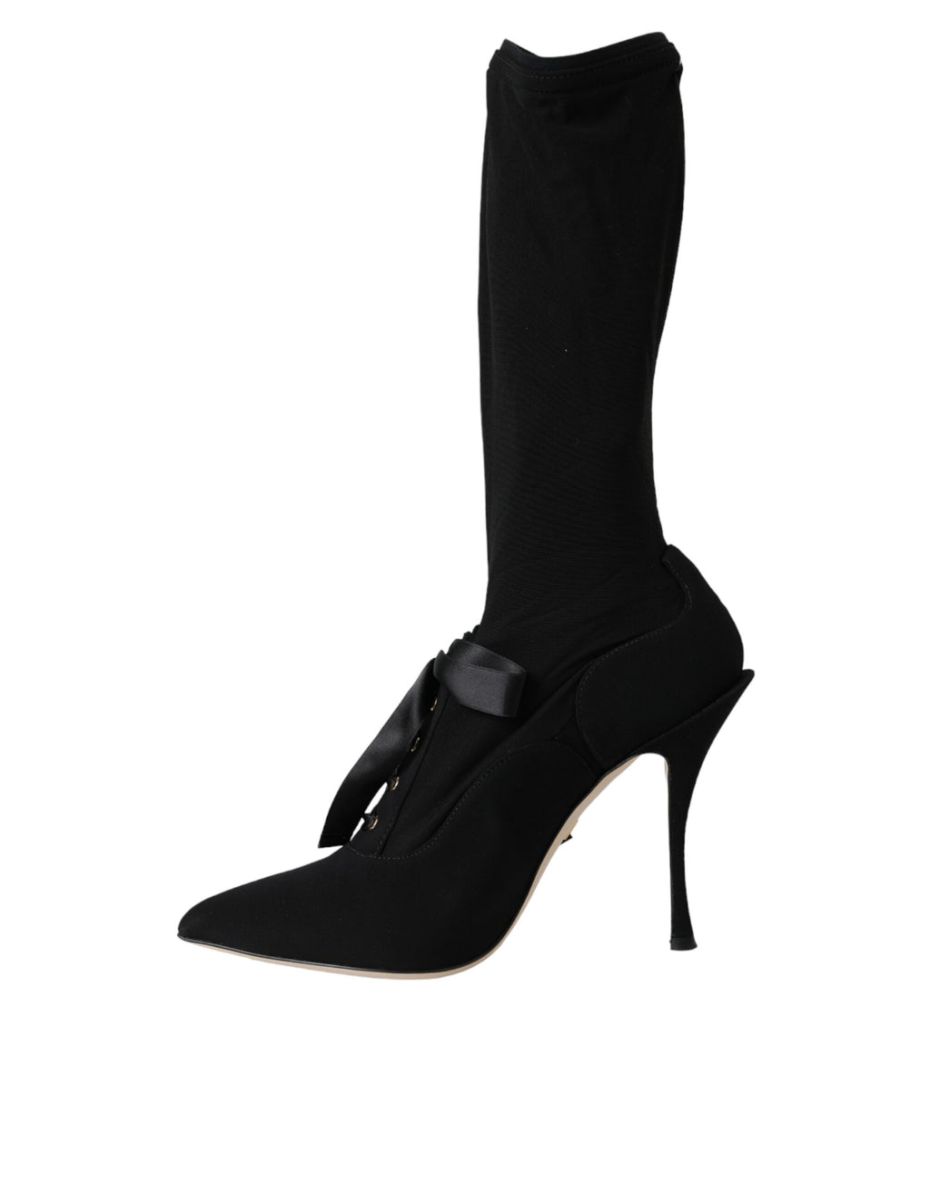 Schwarze Stiletto-Absatzstiefel auf halber Wadenhöhe