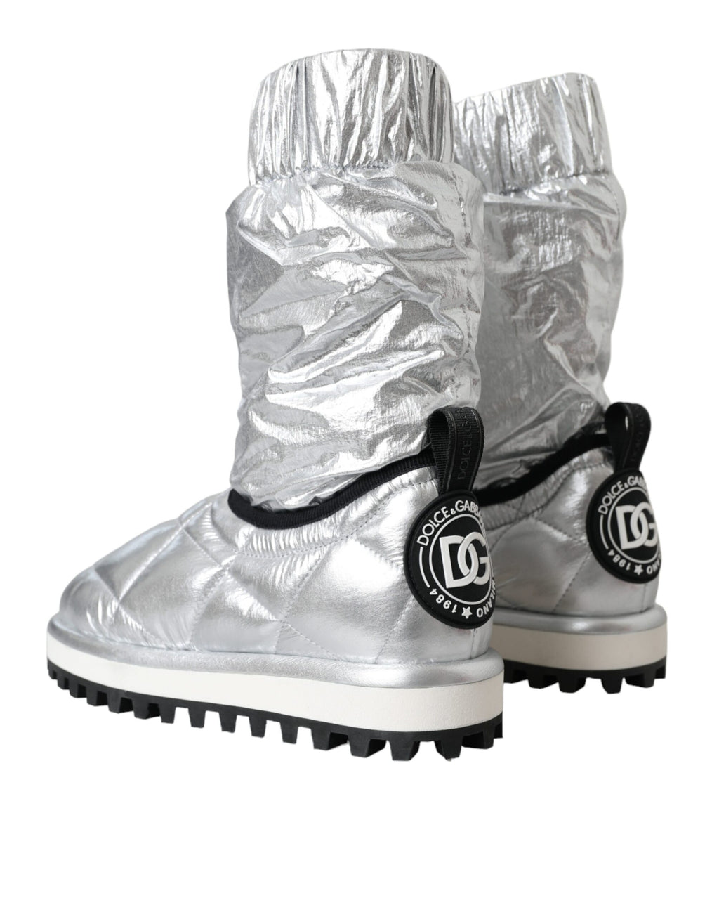 Metallic-silberne gesteppte Logo-Patch-Stiefel