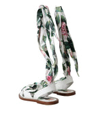 Mehrfarbige Sandalen mit Blumenmuster und Knöchelriemen