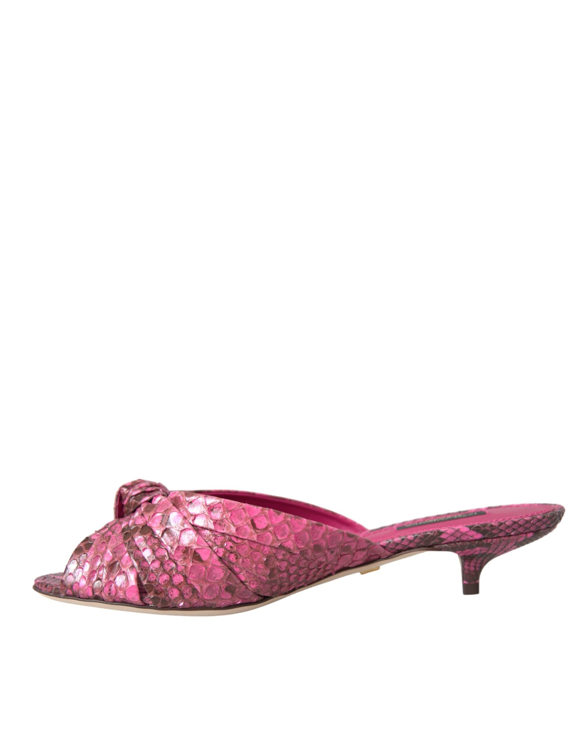 Pinke exotische Leder Kitten Heel Pantoletten
