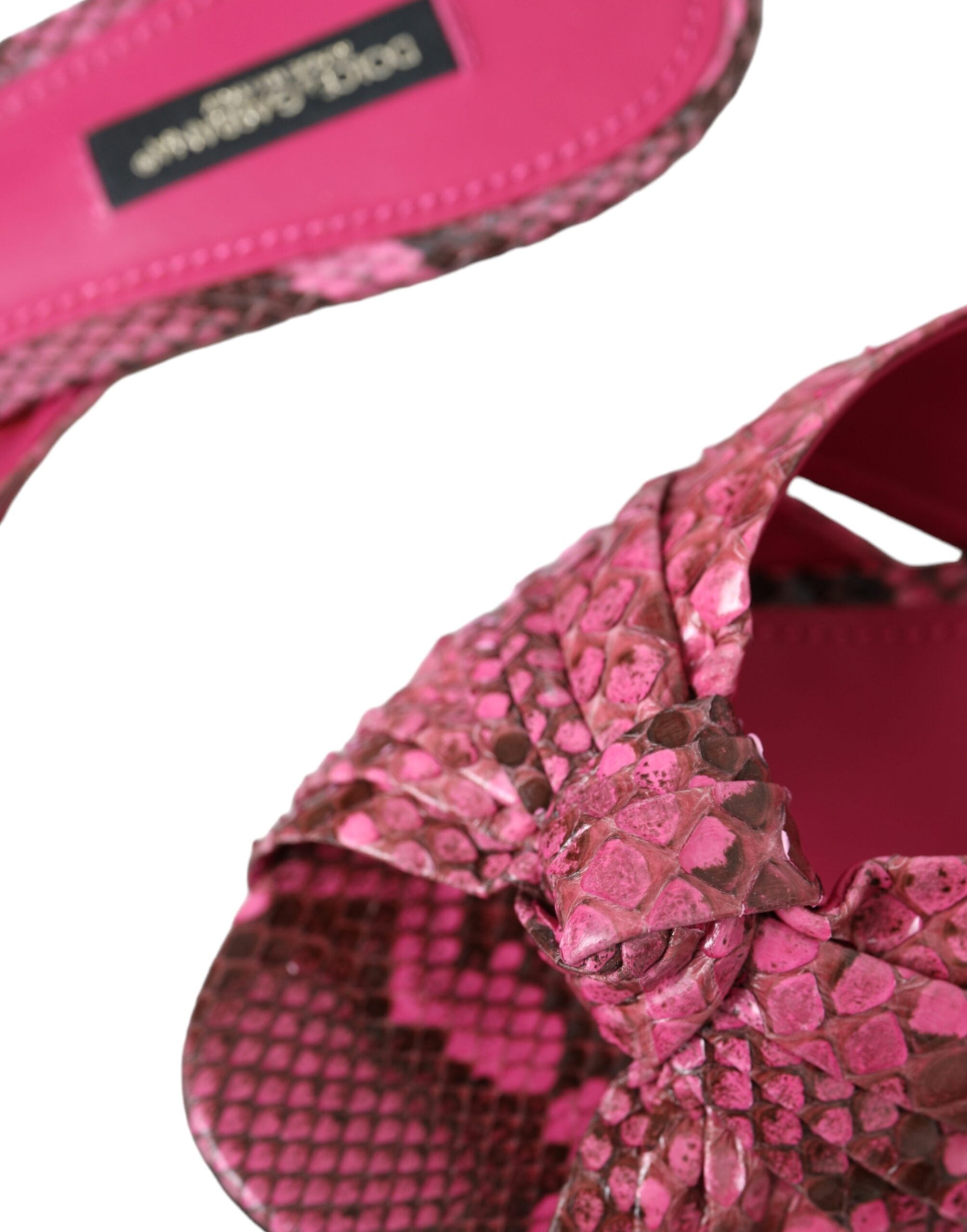Pinke exotische Leder Kitten Heel Pantoletten