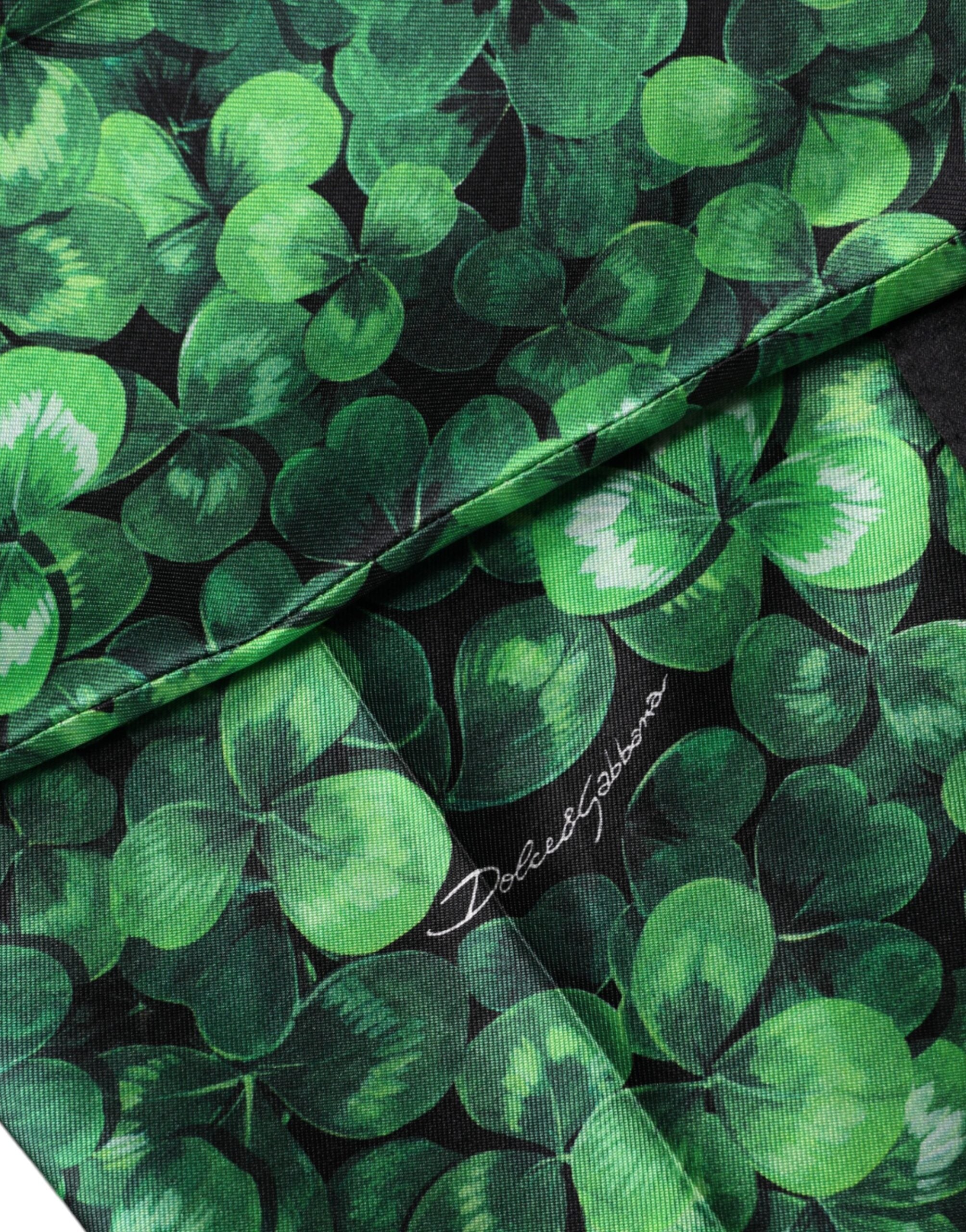 Green Clover Hose aus Seidensatin mit hoher Taille und schmal zulaufendem Bein