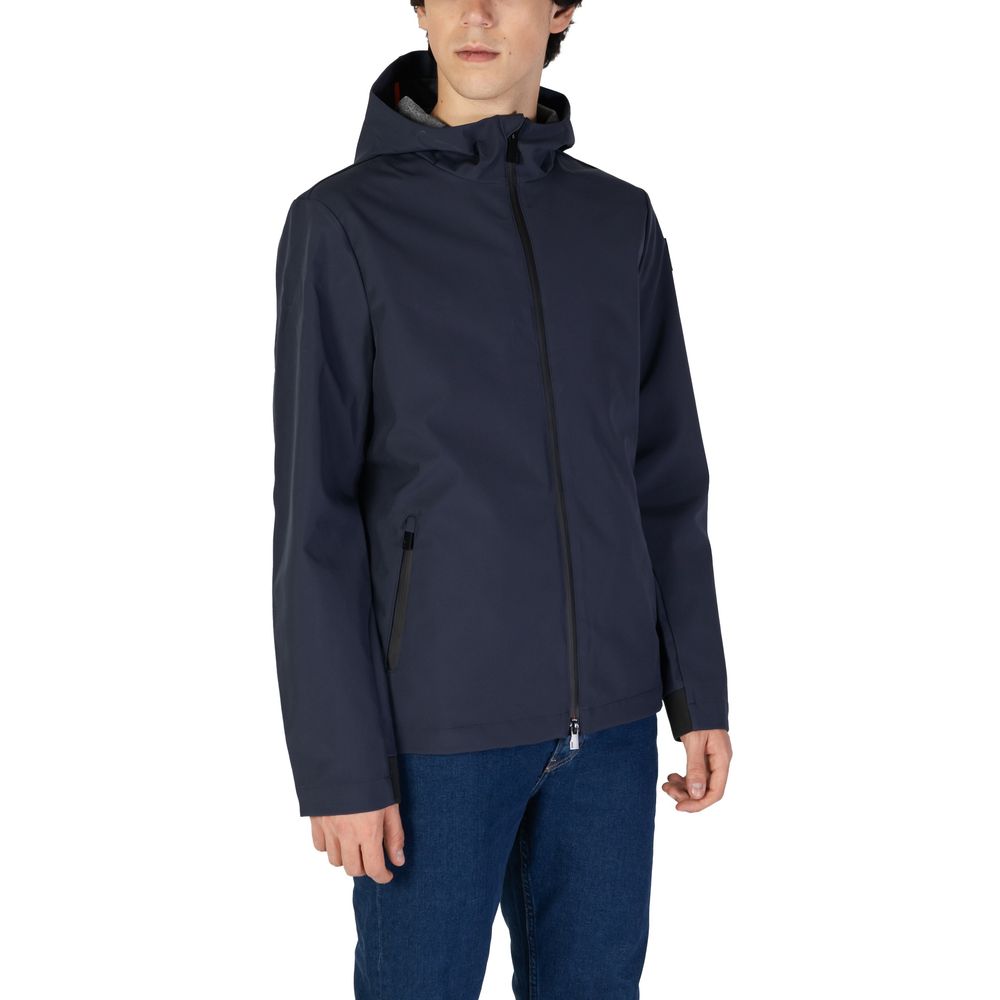 Kleidung aus blauem Polyester