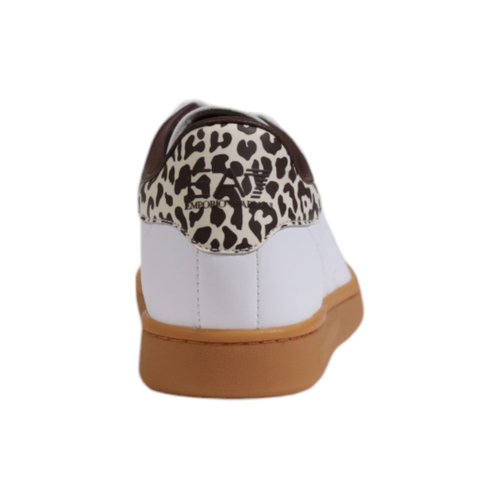 Beigefarbene Low-Top-Sneaker aus Leder