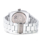 Silberne Aluminium-Kleideruhr
